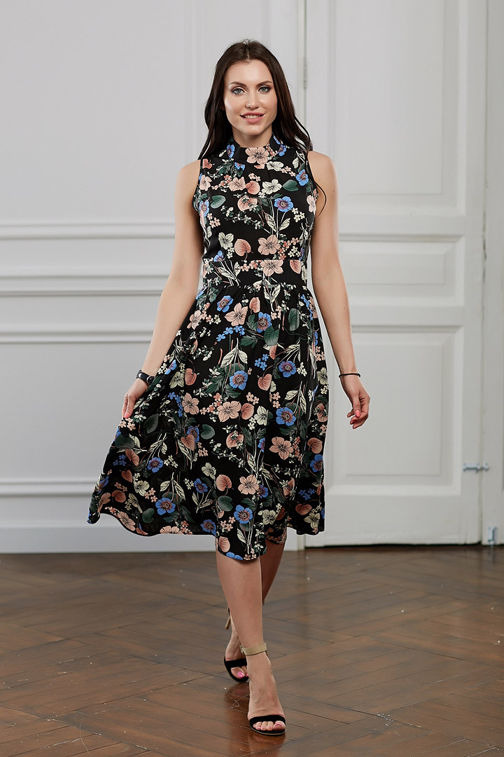 Фото товара 16548, черное платье с цветочным принтом
